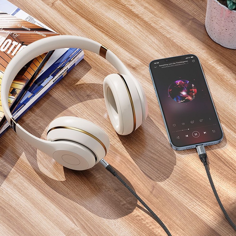 Cablu Audio HOCO UPA26 Lightning - Jack 3.5mm Negru - imagine 2